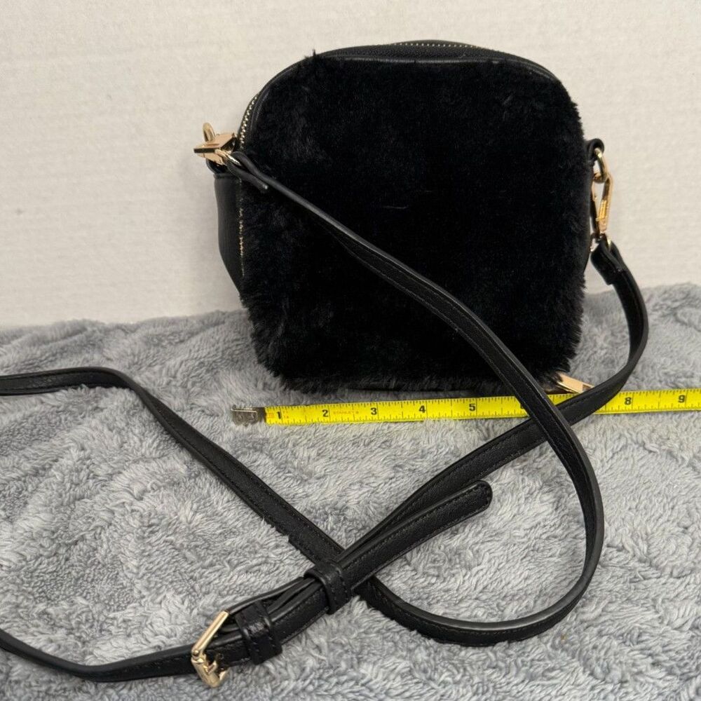 Urban Expressions Small Crossbody Purse Faux Fur Front Black MSRP $70 6x6x3 inch